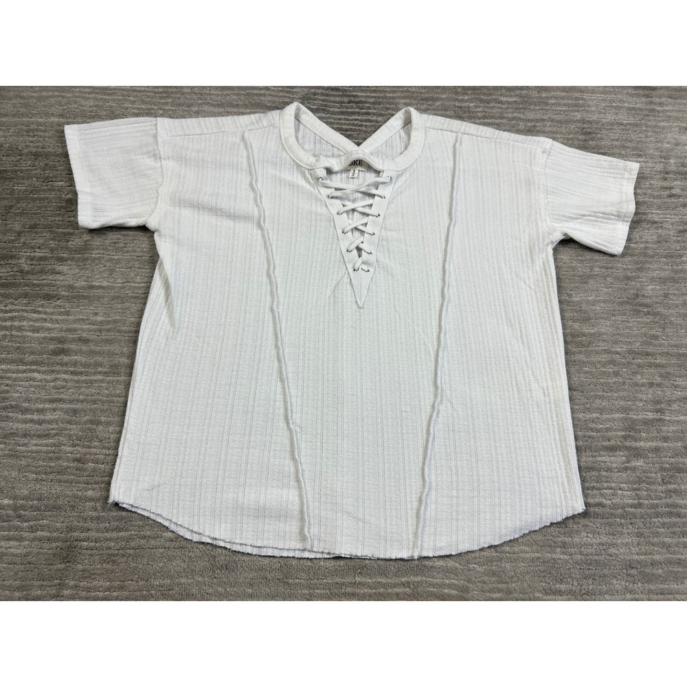 BKE Top Women S White Lace-Up Ribbed V-Neck Raw Seam Short Sleeve TKC4632